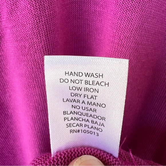 ANDREE Solid Hi-Low Chest Pocket Top MAGENTA PURPLE SIZE 1X NWT - Picture 4 of 9